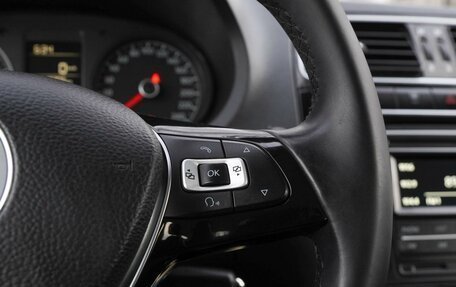 Volkswagen Polo VI (EU Market), 2017 год, 830 000 рублей, 14 фотография