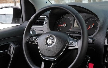 Volkswagen Polo VI (EU Market), 2017 год, 830 000 рублей, 17 фотография