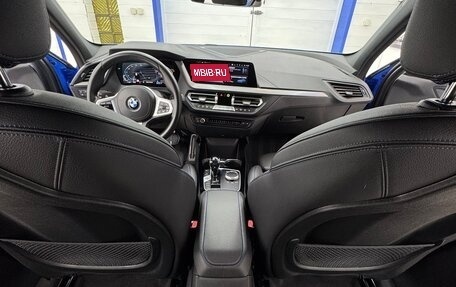 BMW 1 серия, 2021 год, 2 999 000 рублей, 14 фотография