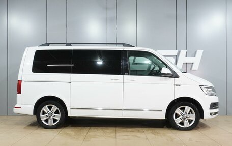 Volkswagen Multivan T6 рестайлинг, 2019 год, 4 099 000 рублей, 5 фотография