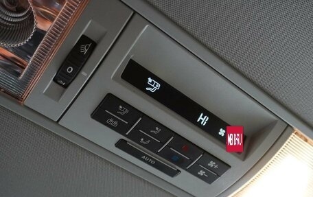 Volkswagen Multivan T6 рестайлинг, 2019 год, 4 099 000 рублей, 19 фотография