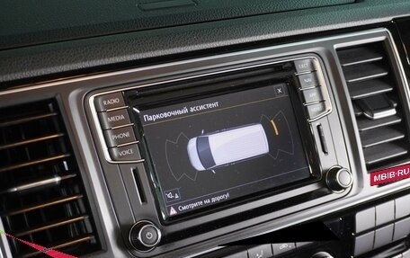 Volkswagen Multivan T6 рестайлинг, 2019 год, 4 099 000 рублей, 15 фотография