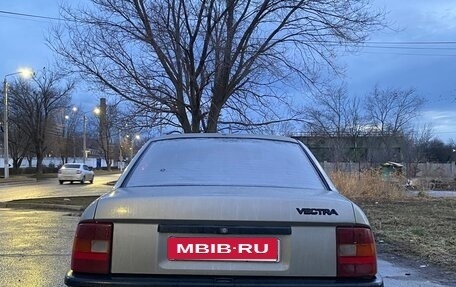 Opel Vectra A, 1992 год, 130 000 рублей, 11 фотография