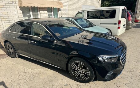 Mercedes-Benz E-Класс, 2024 год, 6 200 000 рублей, 3 фотография