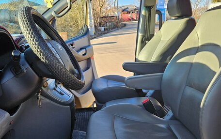 Hyundai Grand Starex Grand Starex I рестайлинг 2, 2017 год, 3 890 000 рублей, 14 фотография