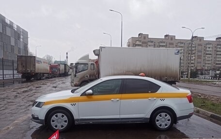 Skoda Octavia, 2018 год, 1 000 000 рублей, 2 фотография