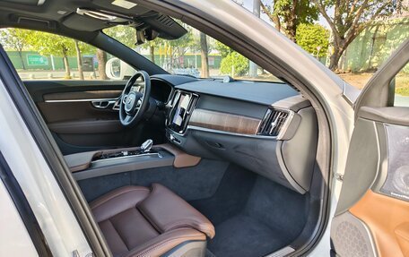 Volvo V90 Cross Country I рестайлинг, 2024 год, 6 800 000 рублей, 12 фотография