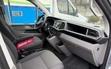 Volkswagen Transporter T6 рестайлинг, 2021 год, 1 800 000 рублей, 5 фотография
