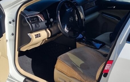 Toyota Camry, 2015 год, 1 820 000 рублей, 5 фотография