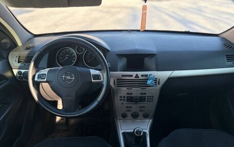 Opel Astra H, 2007 год, 335 000 рублей, 2 фотография