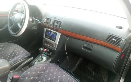 Toyota Avensis III рестайлинг, 2006 год, 850 000 рублей, 15 фотография