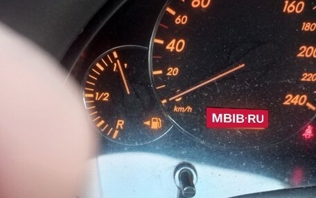 Toyota Avensis III рестайлинг, 2006 год, 850 000 рублей, 26 фотография