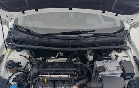 Hyundai Solaris II рестайлинг, 2013 год, 650 000 рублей, 9 фотография