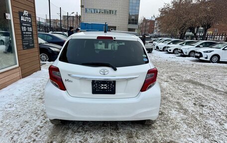 Toyota Vitz, 2015 год, 979 000 рублей, 8 фотография