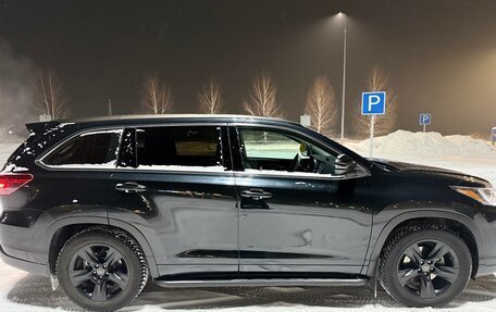 Toyota Highlander III, 2021 год, 4 350 000 рублей, 4 фотография