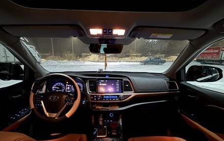 Toyota Highlander III, 2021 год, 4 350 000 рублей, 11 фотография