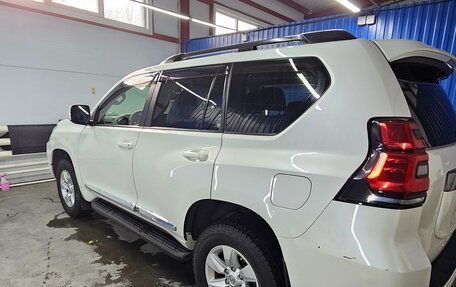 Toyota Land Cruiser Prado 150 рестайлинг 2, 2020 год, 4 500 000 рублей, 2 фотография