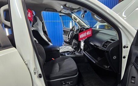 Toyota Land Cruiser Prado 150 рестайлинг 2, 2020 год, 4 500 000 рублей, 7 фотография