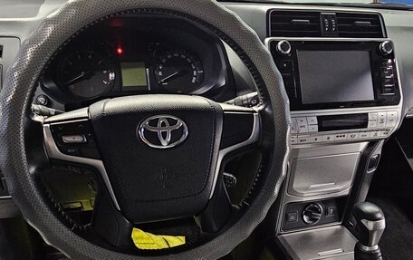 Toyota Land Cruiser Prado 150 рестайлинг 2, 2020 год, 4 500 000 рублей, 14 фотография