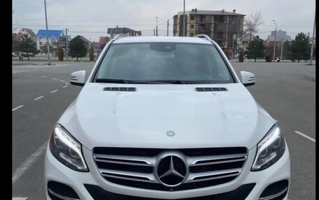 Mercedes-Benz GLE, 2015 год, 220 000 рублей, 10 фотография