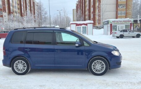 Volkswagen Touran III, 2008 год, 680 000 рублей, 5 фотография