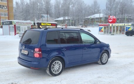 Volkswagen Touran III, 2008 год, 680 000 рублей, 6 фотография