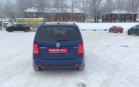 Volkswagen Touran III, 2008 год, 680 000 рублей, 7 фотография