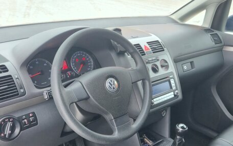 Volkswagen Touran III, 2008 год, 680 000 рублей, 16 фотография