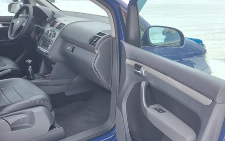 Volkswagen Touran III, 2008 год, 680 000 рублей, 19 фотография