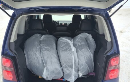 Volkswagen Touran III, 2008 год, 680 000 рублей, 28 фотография