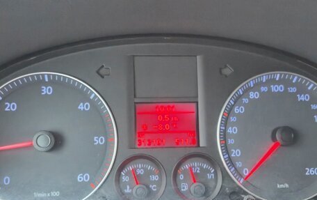 Volkswagen Touran III, 2008 год, 680 000 рублей, 24 фотография