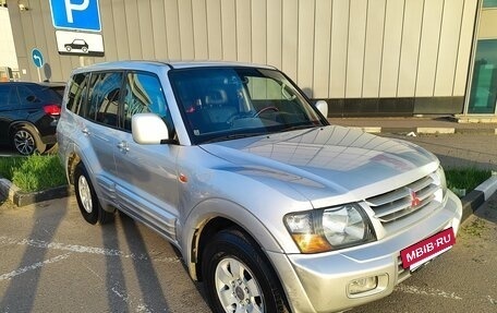 Mitsubishi Pajero III рестайлинг, 2001 год, 1 200 000 рублей, 2 фотография