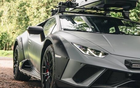 Lamborghini Huracán, 2024 год, 43 250 000 рублей, 3 фотография