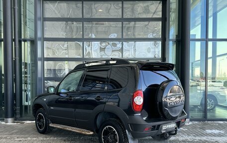 Chevrolet Niva I рестайлинг, 2020 год, 750 000 рублей, 2 фотография