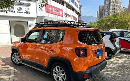 Jeep Renegade I рестайлинг, 2018 год, 1 200 001 рублей, 4 фотография