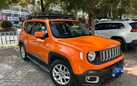 Jeep Renegade I рестайлинг, 2018 год, 1 200 001 рублей, 3 фотография