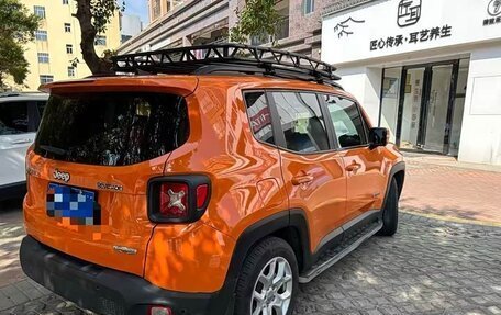 Jeep Renegade I рестайлинг, 2018 год, 1 200 001 рублей, 6 фотография