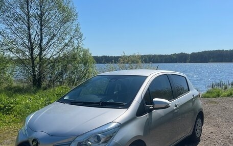 Toyota Vitz, 2019 год, 999 999 рублей, 1 фотография