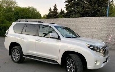 Toyota Land Cruiser Prado 150 рестайлинг 2, 2017 год, 5 100 000 рублей, 1 фотография