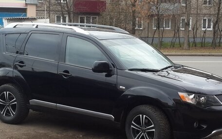 Mitsubishi Outlander III рестайлинг 3, 2008 год, 890 000 рублей, 1 фотография