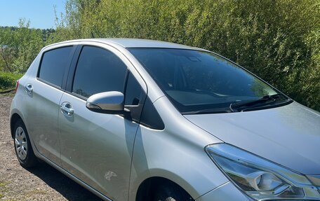 Toyota Vitz, 2019 год, 999 999 рублей, 3 фотография