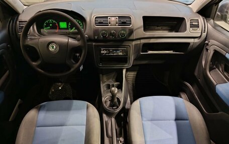 Skoda Fabia II, 2007 год, 350 000 рублей, 10 фотография