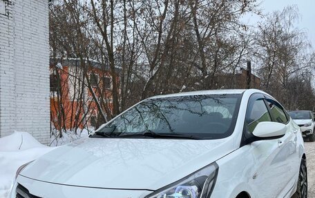 Hyundai Solaris II рестайлинг, 2015 год, 860 000 рублей, 4 фотография