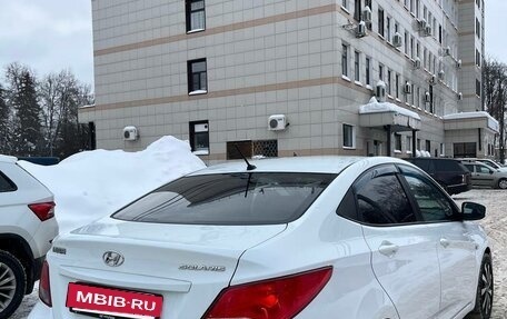 Hyundai Solaris II рестайлинг, 2015 год, 860 000 рублей, 2 фотография