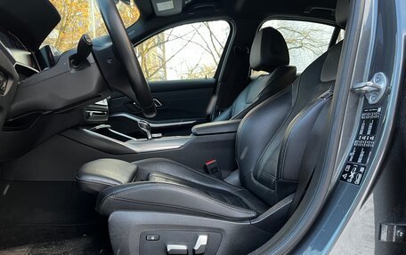 BMW 3 серия, 2020 год, 4 500 000 рублей, 15 фотография