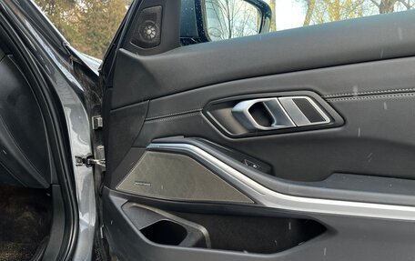 BMW 3 серия, 2020 год, 4 500 000 рублей, 19 фотография