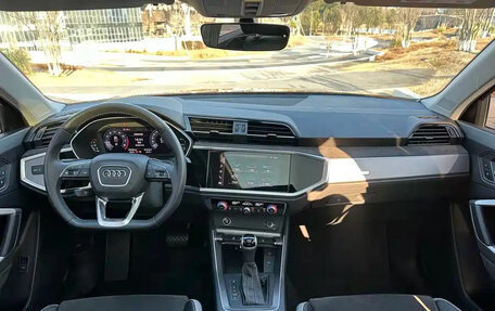 Audi Q3, 2022 год, 2 370 000 рублей, 7 фотография