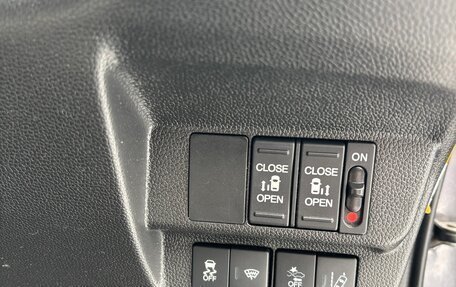 Honda Freed II, 2019 год, 1 850 000 рублей, 10 фотография