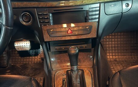 Mercedes-Benz E-Класс, 2008 год, 1 200 000 рублей, 12 фотография