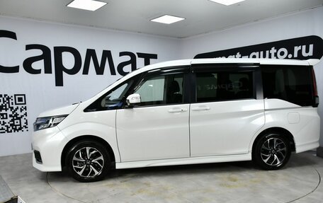 Honda Stepwgn IV, 2019 год, 2 425 000 рублей, 5 фотография